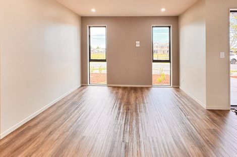 Photo of property in 7 Akoranga Place, Hornby, Christchurch, 8042