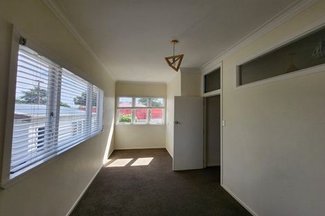 Photo of property in 4 Camp Road, Mount Wellington, Auckland, 1062