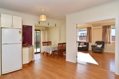 Photo of property in 213 Main North Road, Redwood, Christchurch, 8051