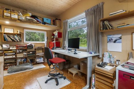 Photo of property in 126 Candia Road, Henderson Valley, Auckland, 0614