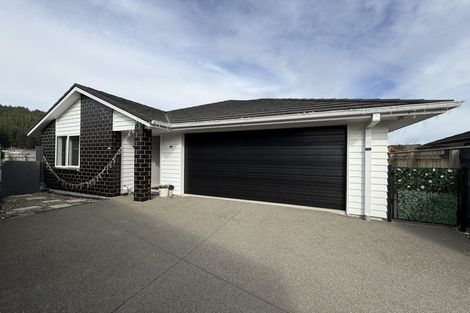 Photo of property in 21 Te Ara O Toroa, Wainuiomata, Lower Hutt, 5014