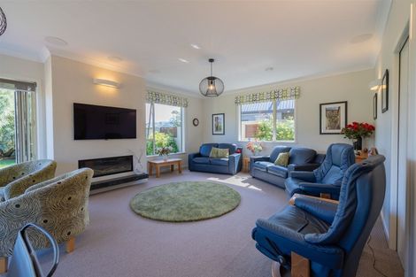 Photo of property in 20 Lawson Burrows Crescent, Te Anau, 9600