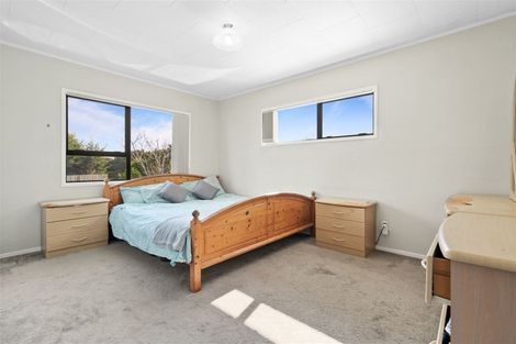 Photo of property in 13 Kopu Place, Clendon Park, Auckland, 2103