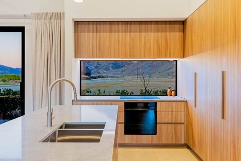 Photo of property in Kawarau Heights, 71 Kawarau Heights Boulevard, Lake Hayes, Queenstown, 9304