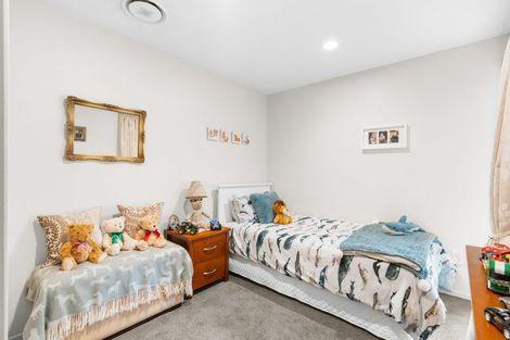 Photo of property in 12 Chesterfield Mews, Russley, Christchurch, 8042