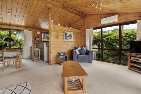 Photo of property in 64 Utuhina Road, Springfield, Rotorua, 3015