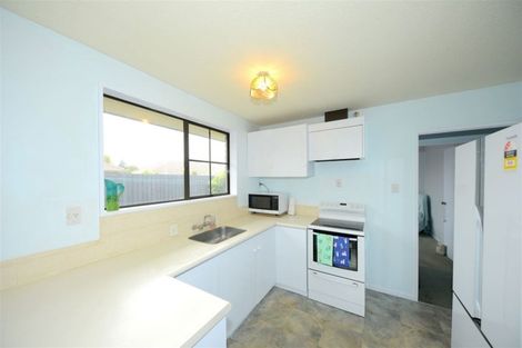 Photo of property in 2/5 Peebles Drive, Hei Hei, Christchurch, 8042