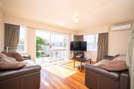 Photo of property in 2 Norrie Street, Feilding, 4702
