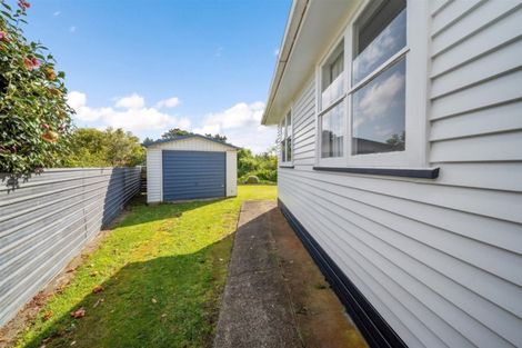 Photo of property in 5 Charles Major Place, Hawera, 4610