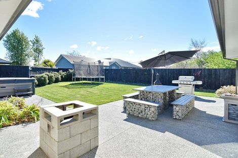 Photo of property in 12b Watkins Drive, Rangiora, 7400