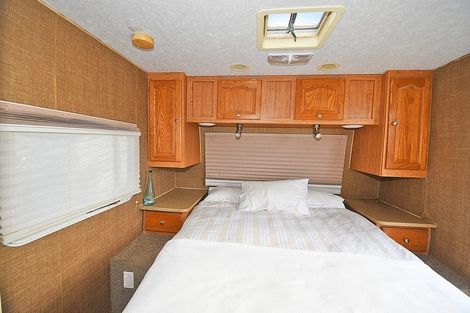 Photo of property in 22 Barrier View Road, Leigh, 0985