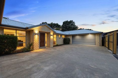 Photo of property in 36a Woodbury Street, Avonhead, Christchurch, 8042