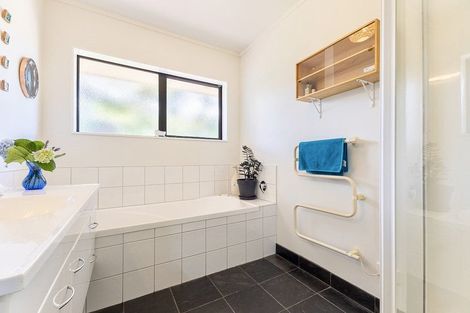 Photo of property in 23 Jacks Bush Road, Waikanae, 5391