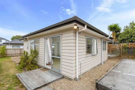 Photo of property in 22 Glennandrew Drive, Half Moon Bay, Auckland, 2012