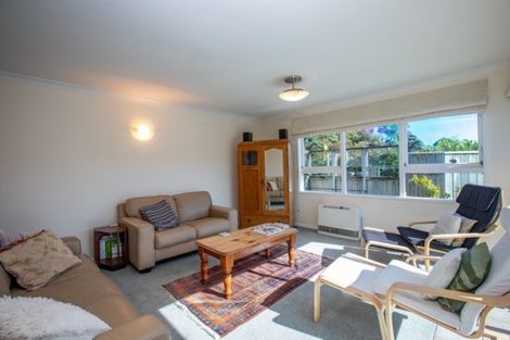 Photo of property in 7 Oak Avenue, Paremata, Porirua, 5024