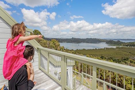 Photo of property in 16 Lichen Grove, Russell, 0272