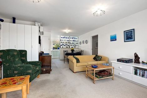 Photo of property in 1/25 Lane Street, Wallaceville, Upper Hutt, 5018