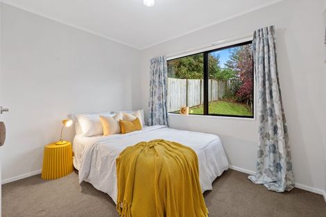 Photo of property in 1/40 Lilburn Crescent, Massey, Auckland, 0614