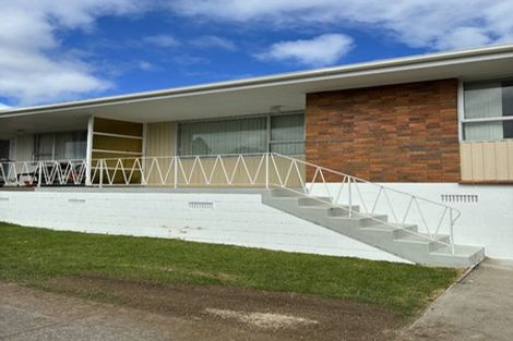 Photo of property in 4/48 Mcleod Road, Henderson, Auckland, 0612