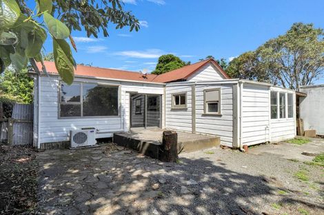 Photo of property in 41 Gloag Street, Waverley, 4510
