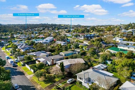 Photo of property in 19 Paramu Avenue, Birkdale, Auckland, 0626