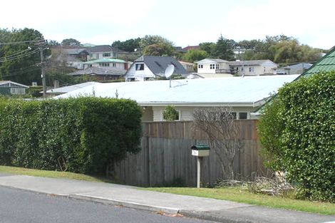 Photo of property in 1/2 Lyttelton Avenue, Forrest Hill, Auckland, 0620