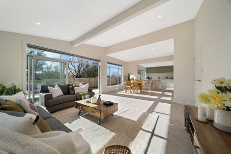 Photo of property in 398 Main Road, Huapai, Kumeu, 0810