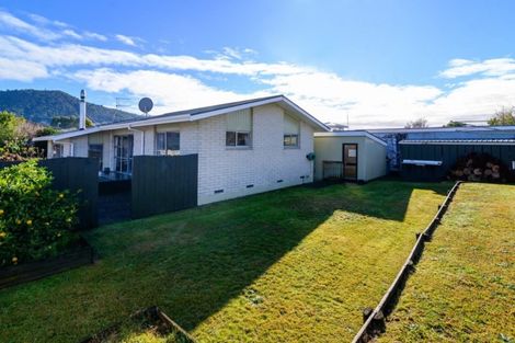 Photo of property in 20 Tawavale Street, Pukehangi, Rotorua, 3015