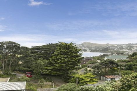 Photo of property in 16 View Road, Titahi Bay, Porirua, 5022