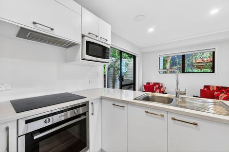 Photo of property in 11 Hillside Crescent, Leigh, 0985