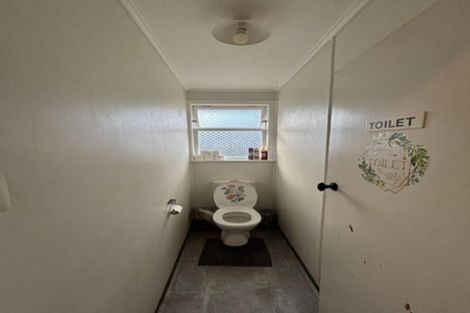 Photo of property in 35 Grenville Street, Marfell, New Plymouth, 4310