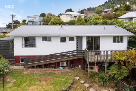Photo of property in 18 Athol Place, Ravensbourne, Dunedin, 9022