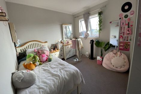 Photo of property in 29 Horizon View Road, Oteha, Auckland, 0632