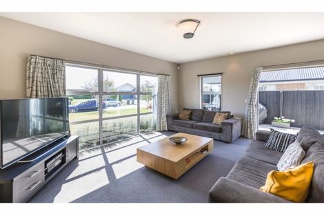 Photo of property in 8 Millesimes Way, Yaldhurst, Christchurch, 8042