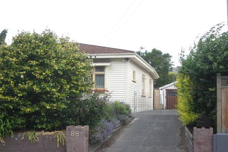 Photo of property in 88 Sandwich Road, Beckenham, Christchurch, 8023