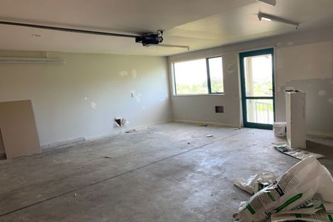 Photo of property in 2/23 Barker Rise, Northcross, Auckland, 0632