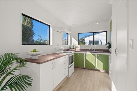Photo of property in 71b Ngatai Road, Otumoetai, Tauranga, 3110
