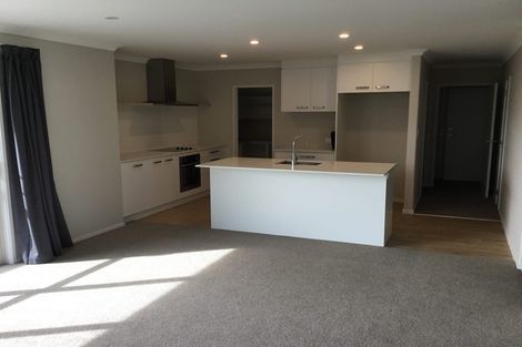 Photo of property in 2 Lakeside Terrace, Omokoroa, 3114