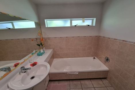 Photo of property in 10 Garden Lane, Torbay, Auckland, 0632