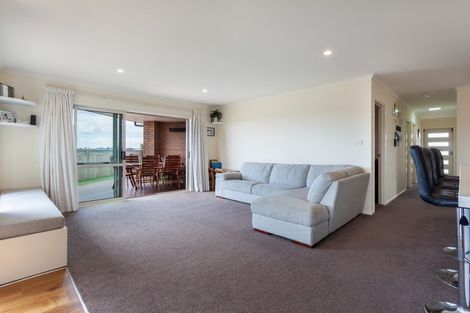 Photo of property in 20 Fuller Street, Papamoa Beach, Papamoa, 3118