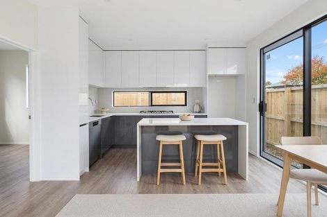Photo of property in 47 Cambridge Terrace, Papatoetoe, Auckland, 2025