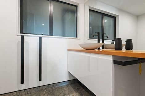 Photo of property in 48 Huntsbury Avenue, Huntsbury, Christchurch, 8022