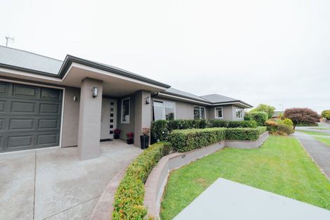 Photo of property in 12 Liberty Grove, Kelvin Grove, Palmerston North, 4414