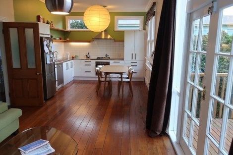 Photo of property in 29 Mortimer Terrace, Aro Valley, Wellington, 6021