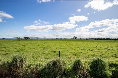 Photo of property in 104 Pipiroa Road, Ngatea, 3503