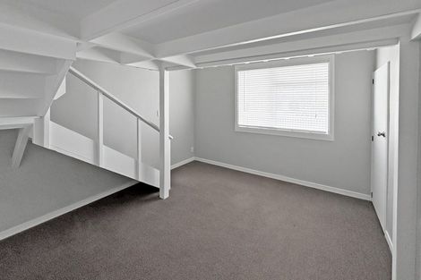 Photo of property in 27 Marne Street, Hokowhitu, Palmerston North, 4410