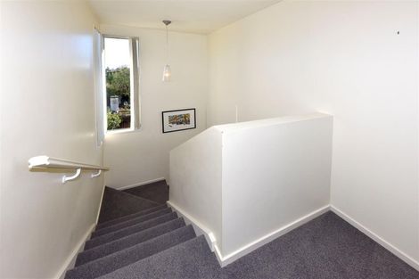 Photo of property in 4 Rosefield Lane, Northcote, Christchurch, 8052