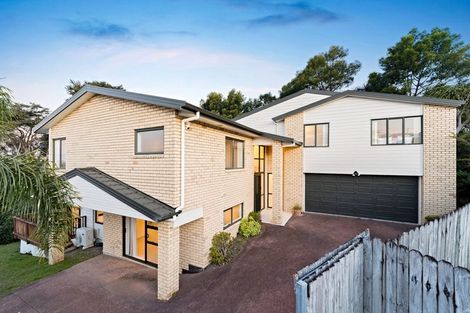 Photo of property in 64 San Valentino Drive, Henderson, Auckland, 0612