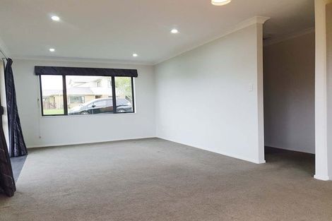 Photo of property in 5 Keven Road, Clarks Beach, Pukekohe, 2679