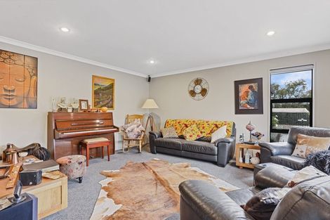 Photo of property in 49 Oakwood Drive, Rangiora, 7400